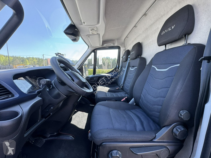 Furgoneta Iveco 35S18
