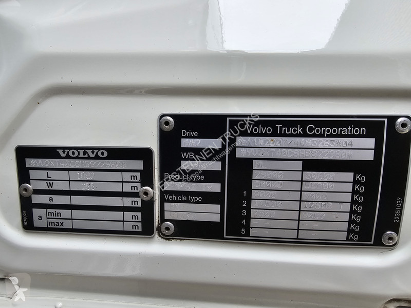 Kamion Volvo 500 / 6x2 / HMF 32TM / KRAN / CRANE