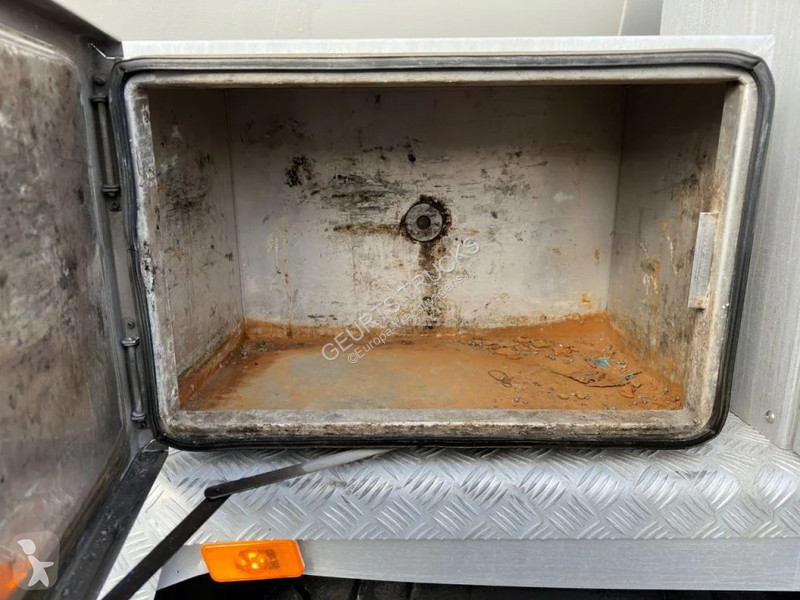 Kamion Volvo 8X4 + STETTER 9 M3 MIXER/MISCHER +...