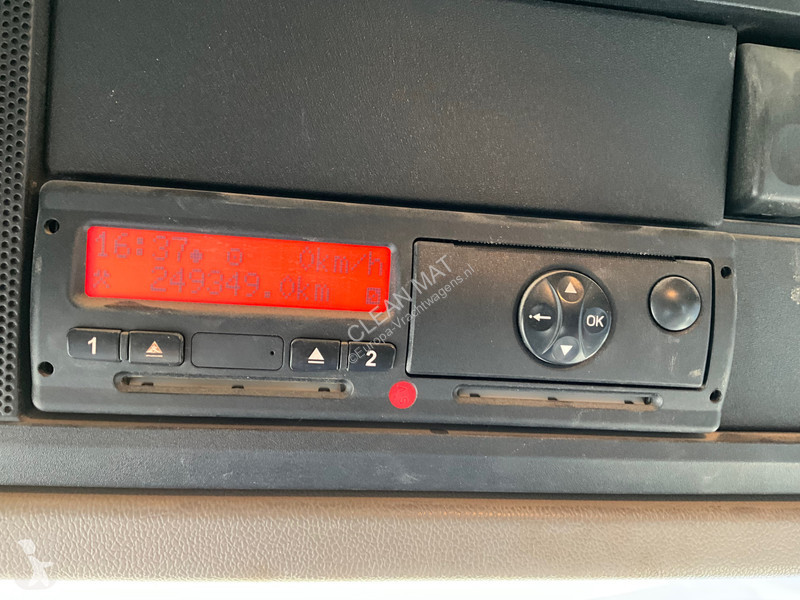 Camión DAF FAD 85  460 8x4 Hiab 16 Tonmeter...