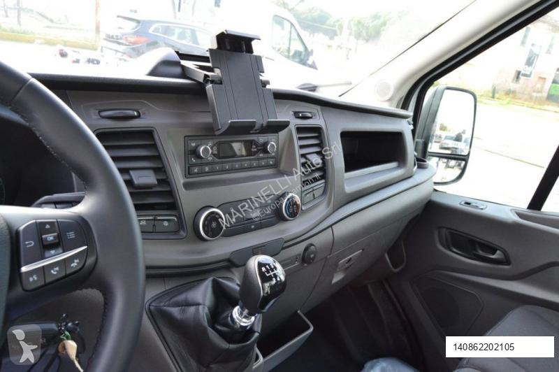 Véhicule utilitaire Ford 350 CASSONE...