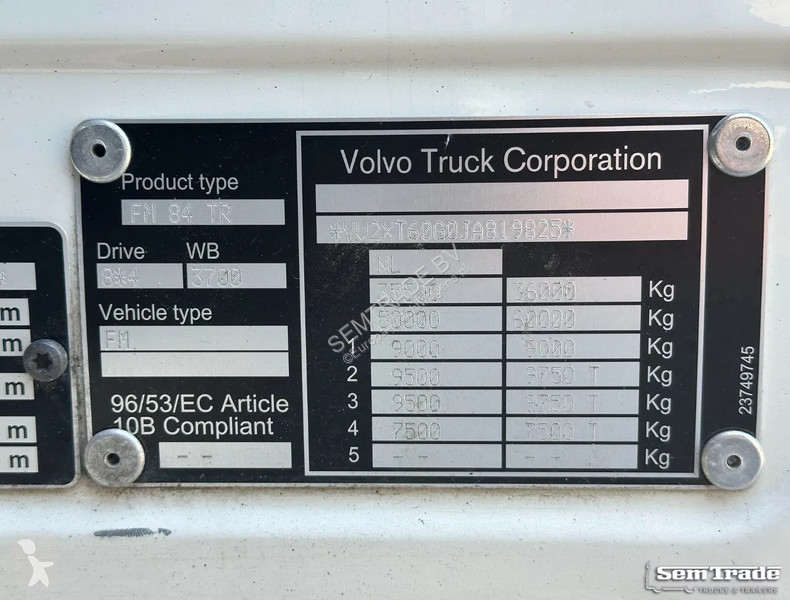 Kamion Volvo 540 8X4 HMF 6020 K8 KRAAN 231.000...