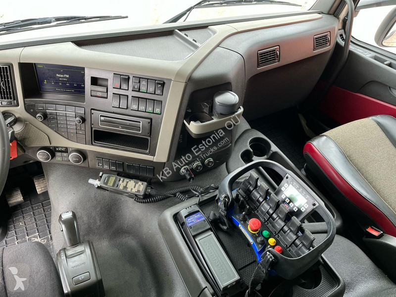 Kamion Volvo 6x2*4 HMF 1120-K4 / TIPPER BOX...