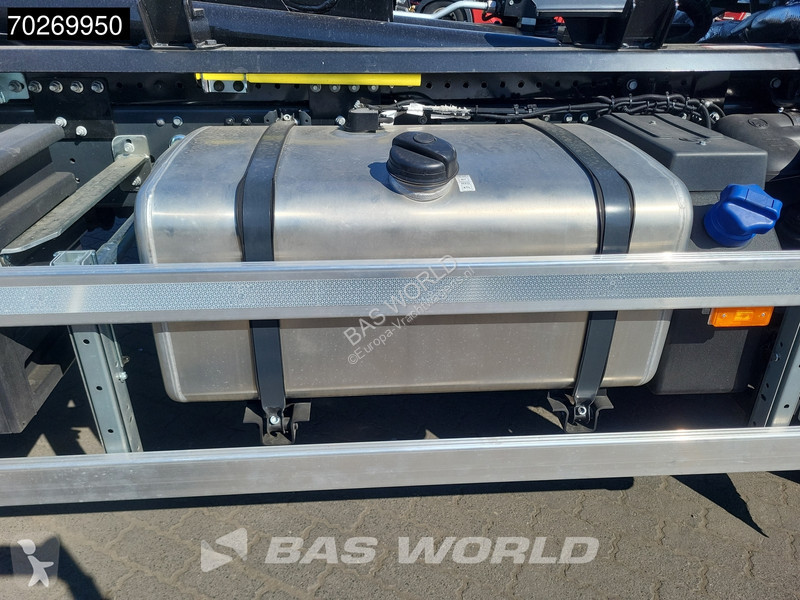 Kamion Iveco 180E320 4X2 NEW! 14tons Hiab...