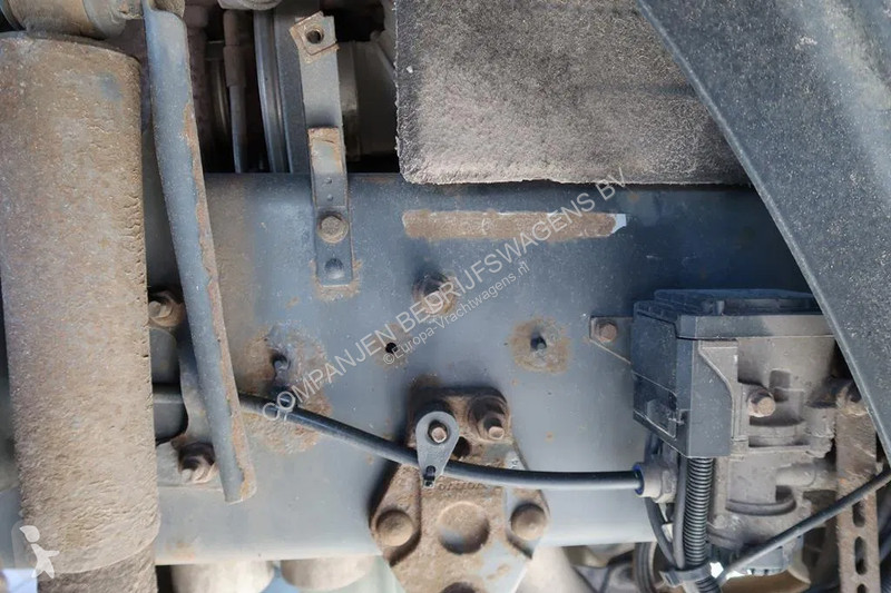 Kamion Volvo 520  - 8x4 R - Ketting systeem