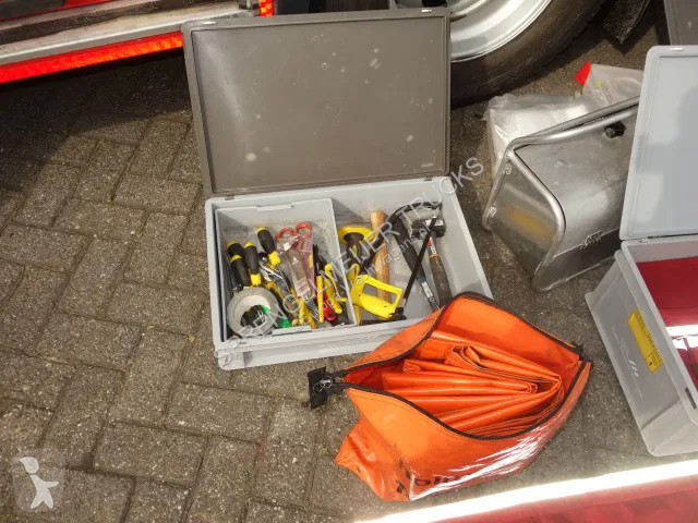 Camion MAN 15-250 FOAM TANK WATERTANK JOHNSTAD...