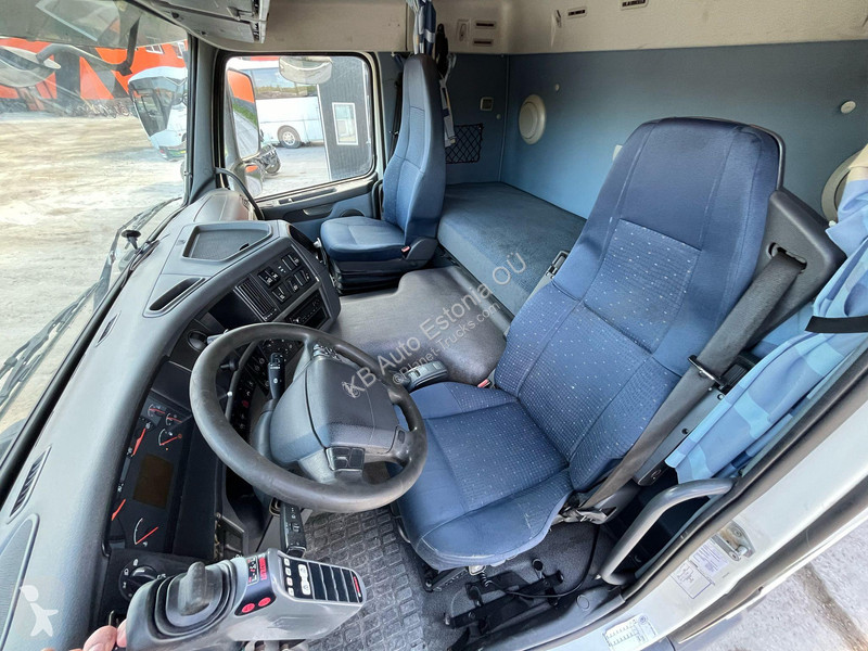 Kamion Volvo FM 420 6x4 HIAB 20 ton / L=5600 mm