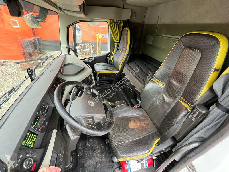 Lastbil Volvo FH 16 600 6x2*4 HIAB 166E-5 HIPRO...