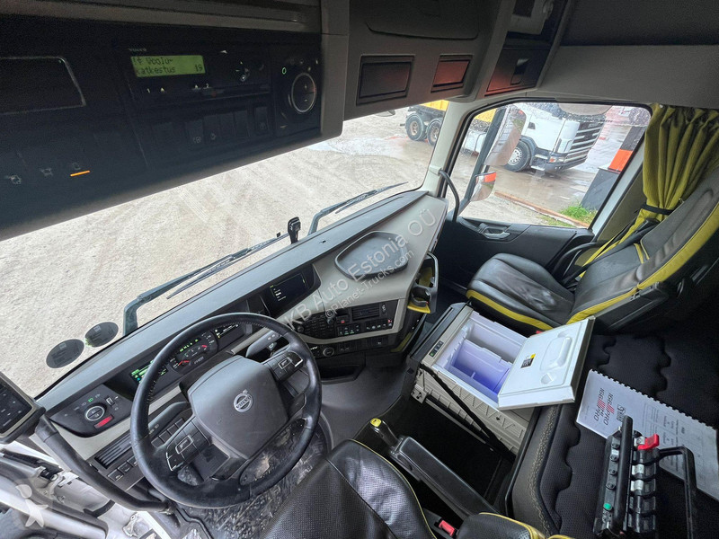 Camion Volvo FH 16 600 6x2*4 FOR SALE AS...