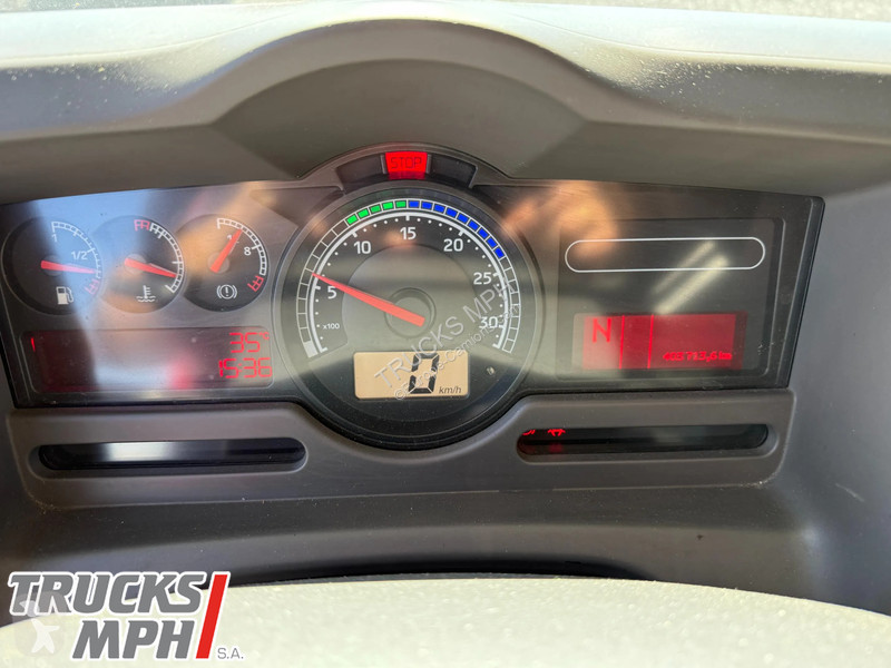 Kamion Renault *403.720 km*Hayon 2500 kg*Full...