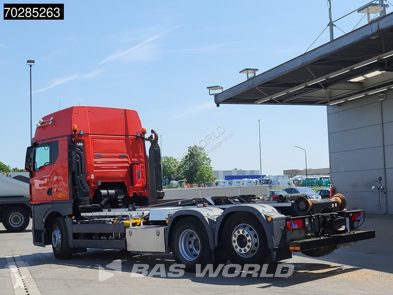 Kamion MAN 26.470  6X2 21 Tonnes VDL hooklift...