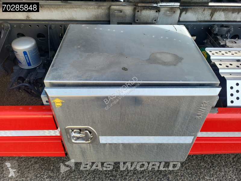 Camion Mercedes 1224 4X2 Monza Abschleppwagen...
