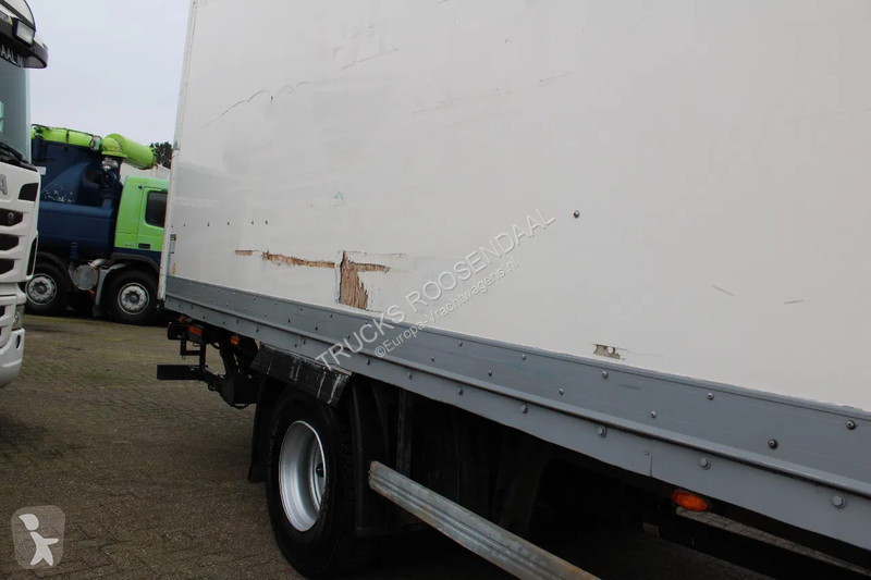 Kamion Iveco 160e25 + lift + euro 6