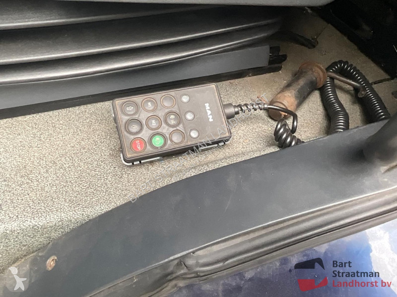 Kamion MAN 8.180 4x2 Euro 4 Bakwagen gesloten...
