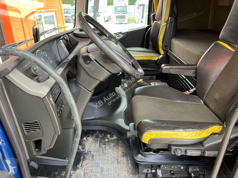 Lastbil Volvo 650 8x2*6 HMF 6020K-RC + JIB /...