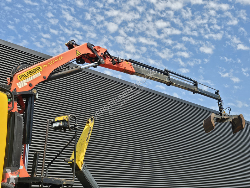 Kamion DAF 330 6x2-4 / PALFINGER CRANE + HOOKLIFT