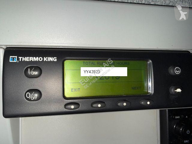 Lastbil Iveco 180E32 Schmitz / Thermo King...