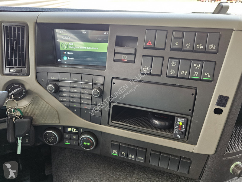 Kamion Volvo FM 330 4x2 / EFFER 12.5 t/m CRANE...