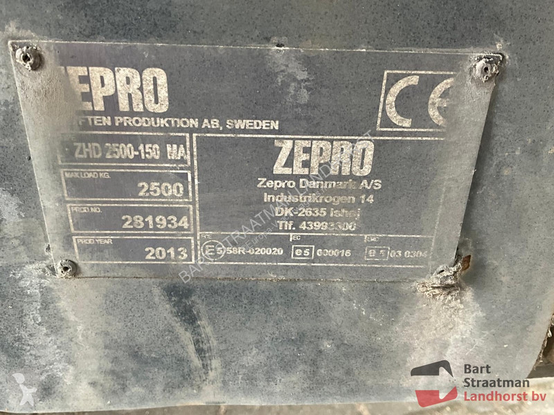 Camion Volvo FM 370 4x2 Euro 6 closed box truck...