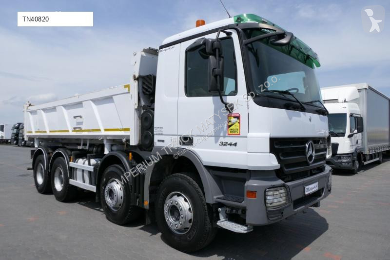 Camion Mercedes ACTROS 32 440