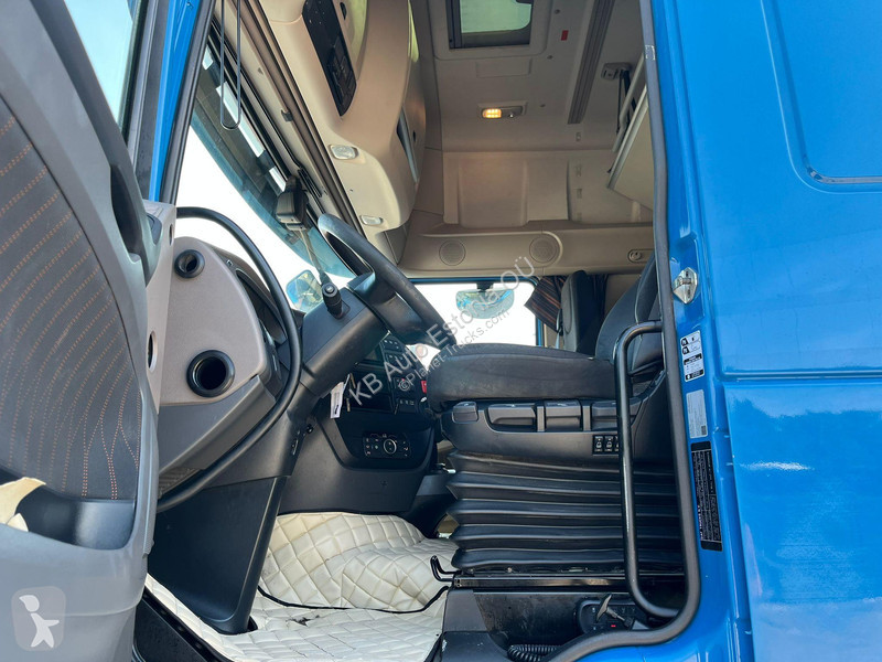 Camión DAF 530 6x2 CHASSIS L=6120 mm