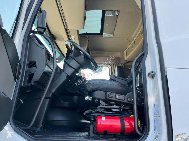 Kamion Volvo 8x4*4 HMF5020K-6 + JIB + WINCH /...
