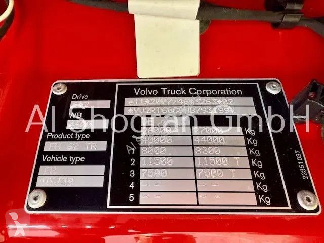 Camion Volvo 6X2/Meiller RS...