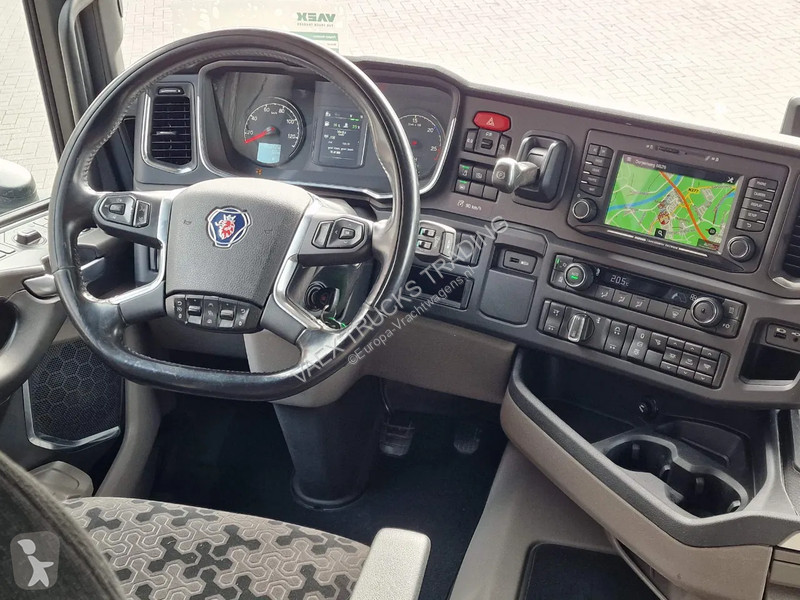 Kamion Scania 410 Highline 6x2 - Curtain sider...