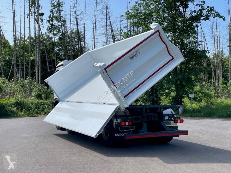 Kamion  Arocs 4142