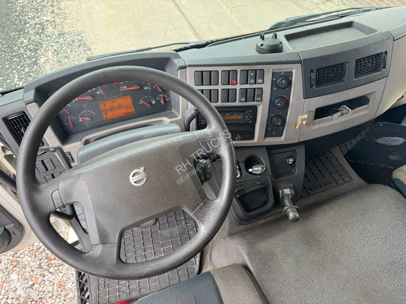 Kamion Volvo FL 250 4X2 EURO 6 + FASSI MICRO...