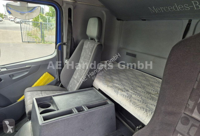 Camion Mercedes 1229