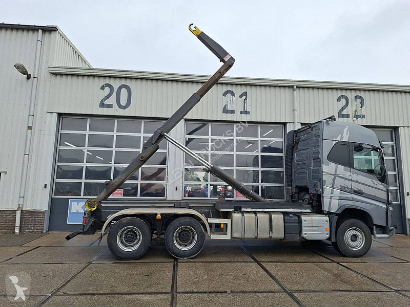 Kamion Volvo 6X4 BOOGIE LIFT VDL