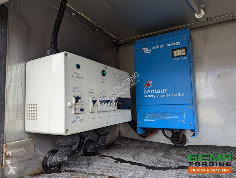 Kamion MAN 12.250 4x2 Euro5 EEV RC HorseTruck -...