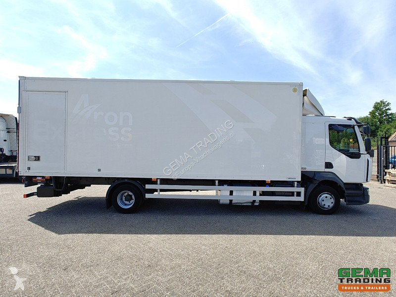 Kamion Renault D240 4x2 Half Sleeper Cab Euro6E...