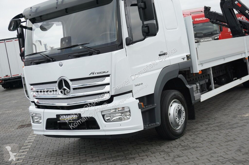 Camión Mercedes 099 B - 3 DUO