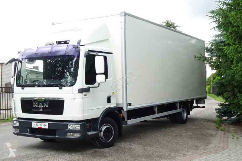 Camion MAN TGL12.220 Euro 5 kontener 19 palet...
