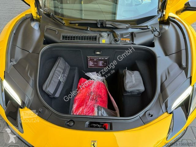Véhicule utilitaire Ferrari Coupe