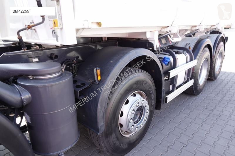 Kamion Iveco TRAKKER