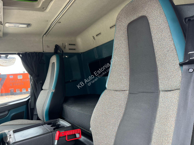 Kamion Volvo 6x2 RETARDER BOX L=7672