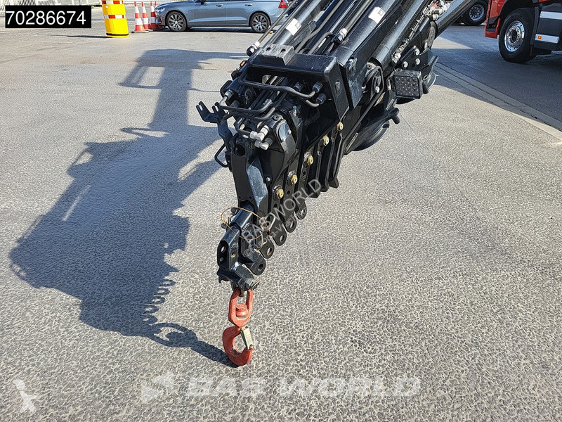 Vrachtwagen Volvo 650 8X2 HMF 7020K-RCS Crane +...