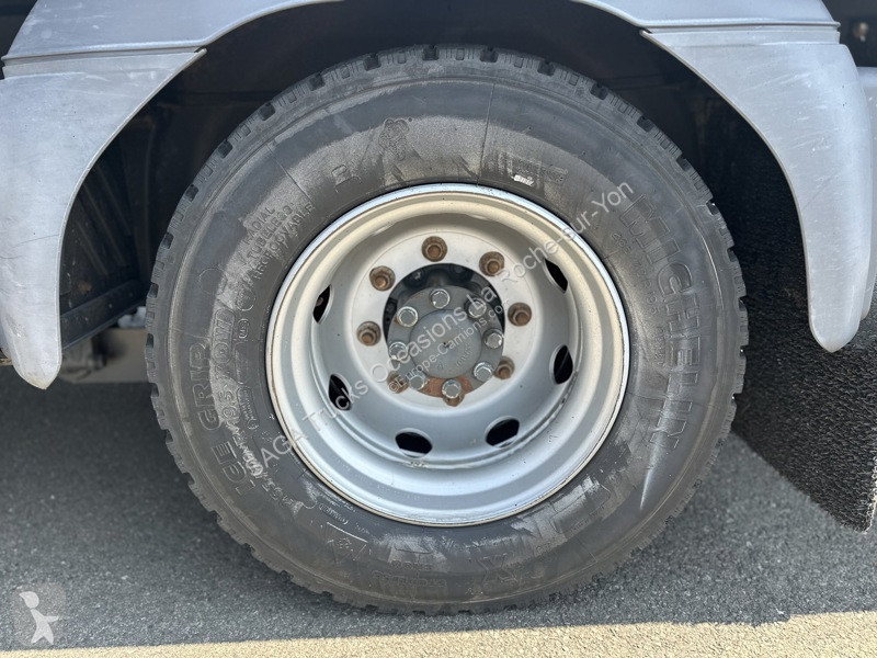 Kamion Mercedes 1218 Fourgon