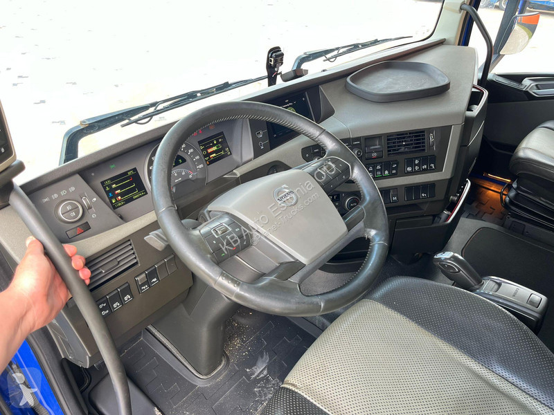 Kamion Volvo 8x4*4 RETARDER / PK 23002-SH /...