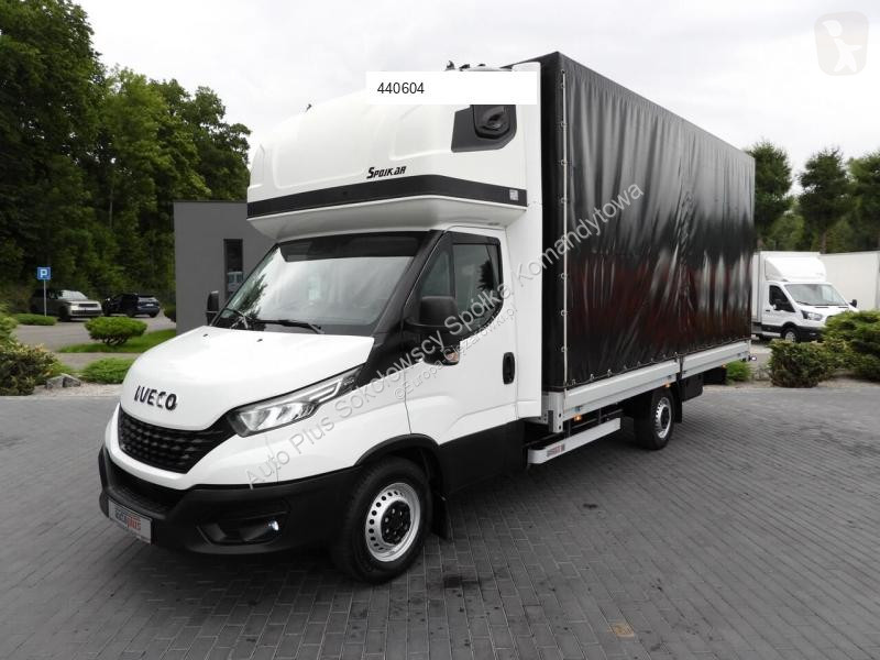 Véhicule utilitaire Iveco DAILY 35S18 PLANDEKA...