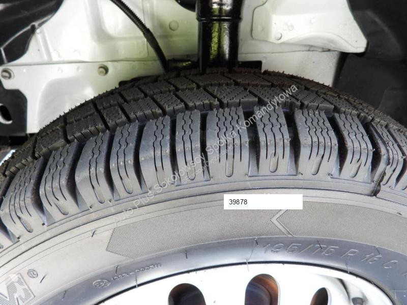 Autoutilitară Ford TRANSIT KONTENER WINDA 8...
