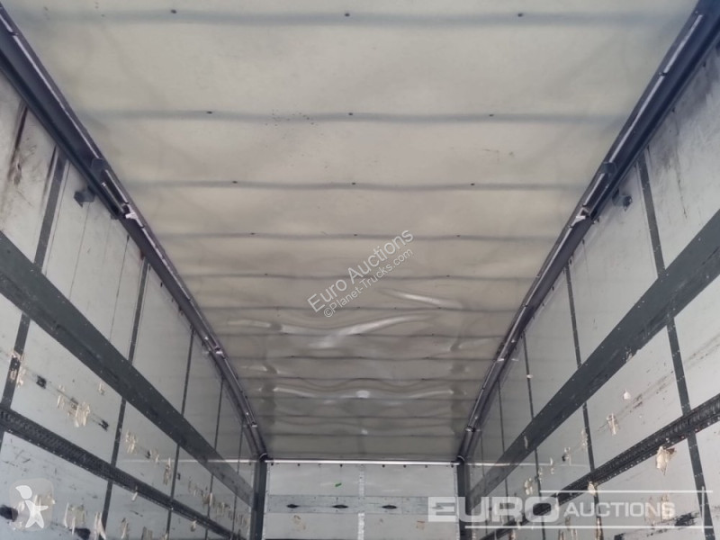 Camion Volvo FL818