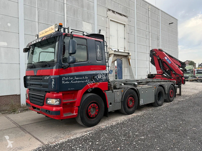 Kamion DAF 85460 8X2 + YEAR 2016 HMF CRANE...