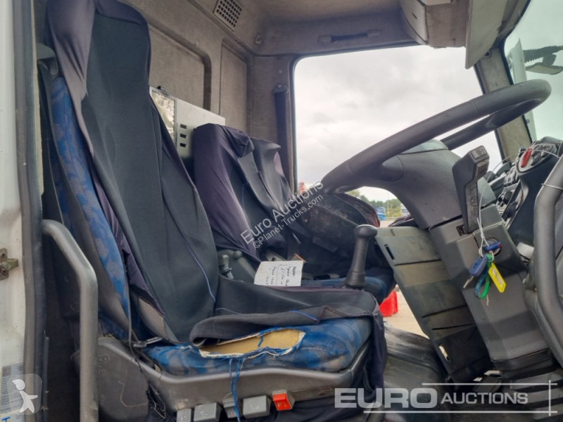 Camion Iveco 120E18