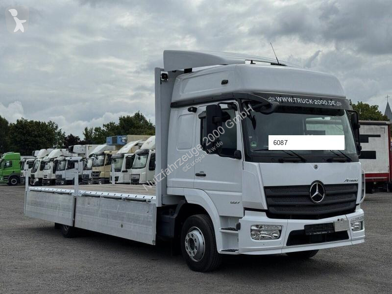 Kamion Mercedes 1227