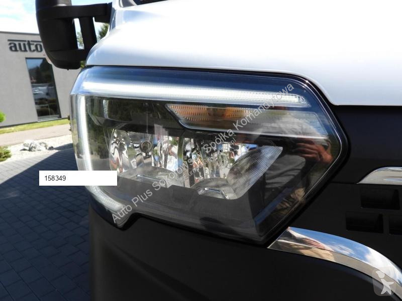Véhicule utilitaire Renault MASTER PLANDEKA 8...