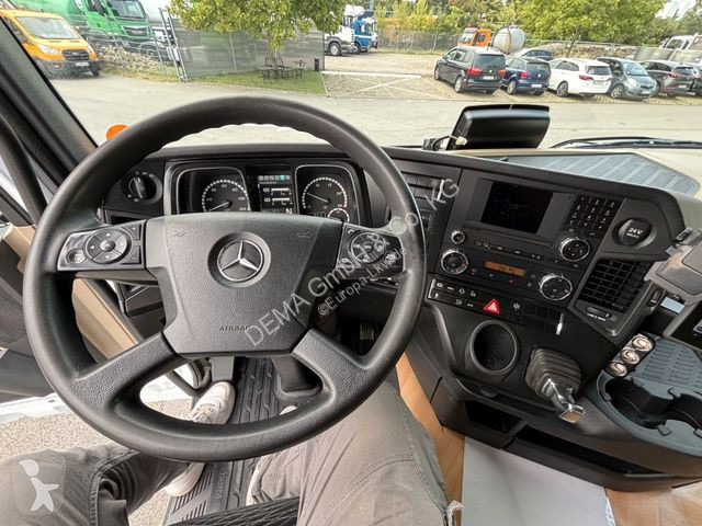 Camião Mercedes...